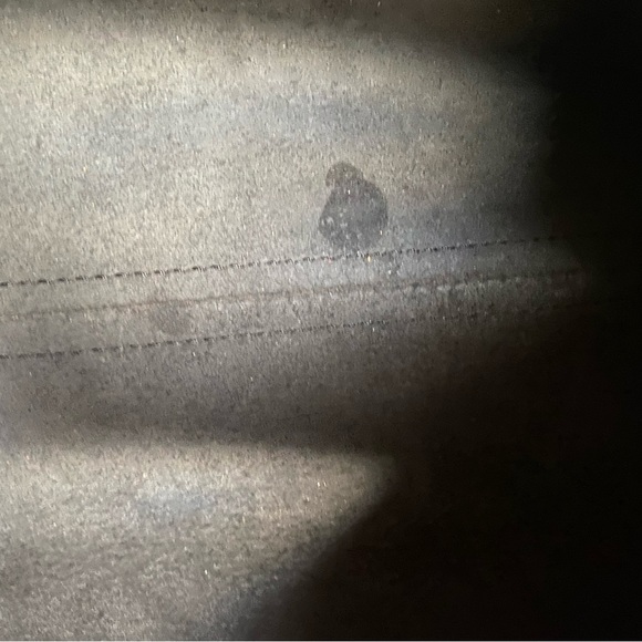 Louis Vuitton Black Epi Leather Noir Speedy 25 Boston Bag - Picture 13 of 14